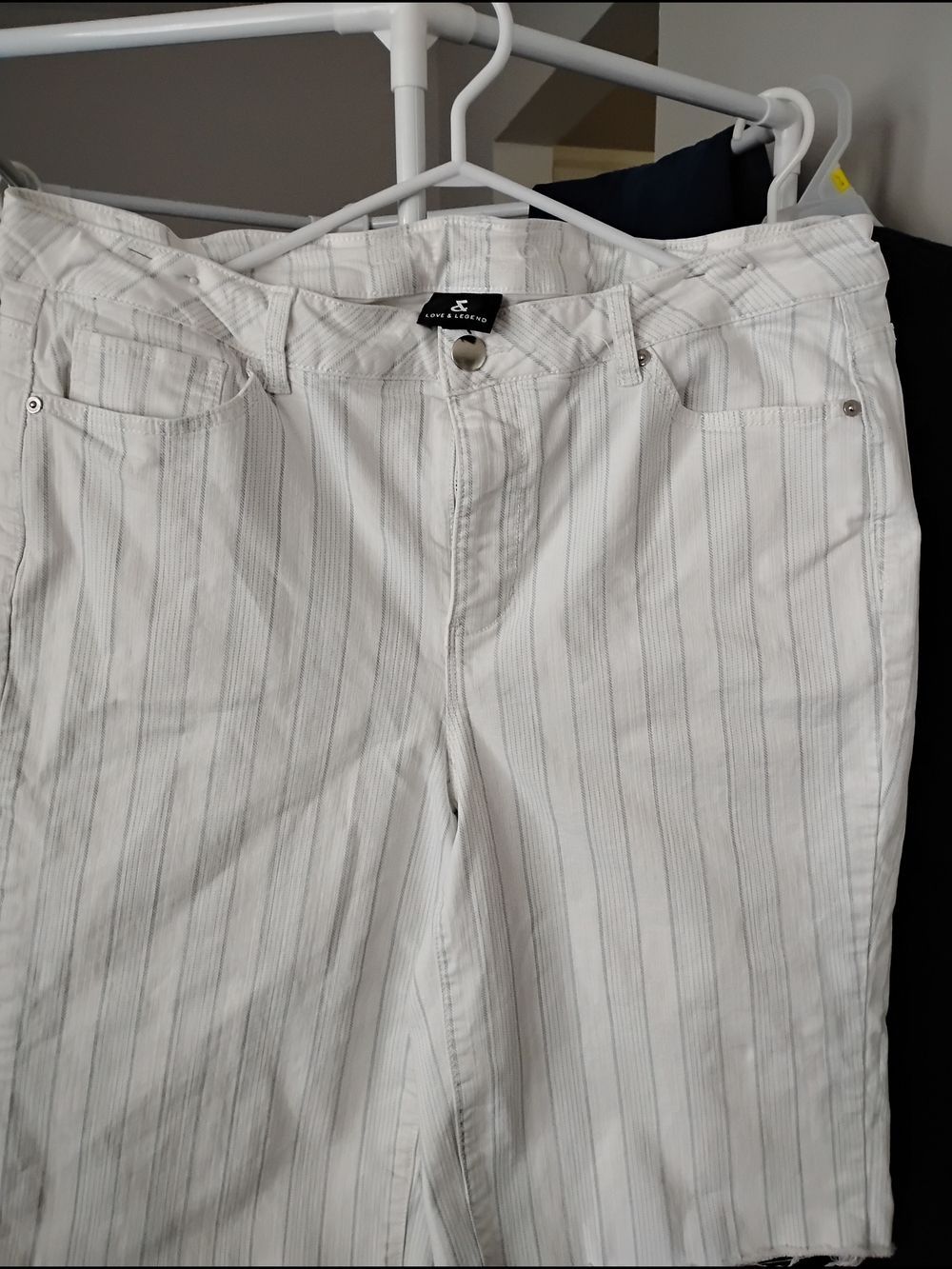 Love & Legend Unisex White Pinstripe Chino Shorts - Picture 2 of 4